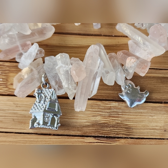 👻 Halloween Themed Quartz Crystal Stretch Charm Bracelet - Picture 4 of 9
